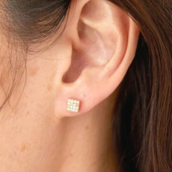 BNWT Ettika Moon, Arrow & Square Crystal 18k Gold Plated Stud Set - Picture 7 of 8